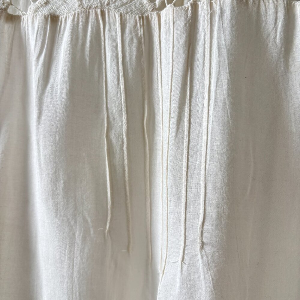 Zara • Boho Bohemian Cream Lace Crochet Sleeveless Blouse - Picture 8 of 8